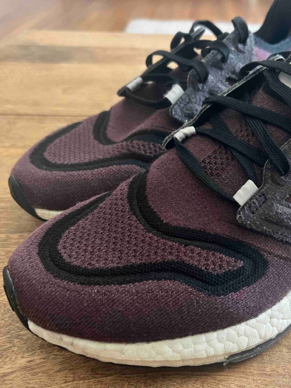Adidas Ultraboost Shadow Maroon - 9.5M